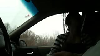 Crazy gf gives her boy an extraordinaire oral pleasure in the car